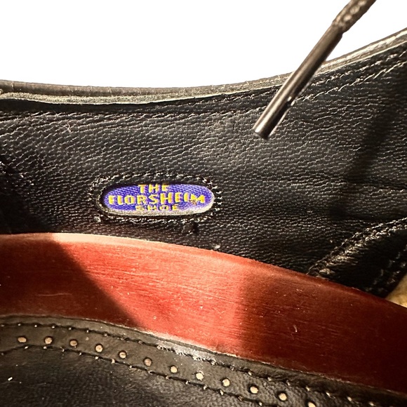 FLORSHEIM Men's Royal Imperial Brown Leather Shoes Wingtip Size 8.5D - Picture 9 of 10